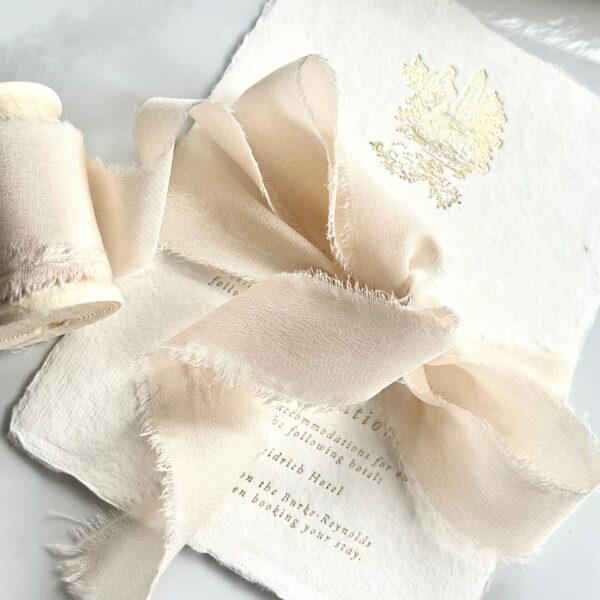 5 m handgefärbtes Seidenband, „CREAM“, hand dyed silk ribbon, hand dyed, plant dyed silk robbon