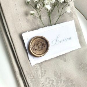 Platzkarte Elegant, Namenskarte | individuell beschriftet | Feinstpapier, Transparentpapier und Wachsiegel | Hochzeit, Geburtstag und Feier