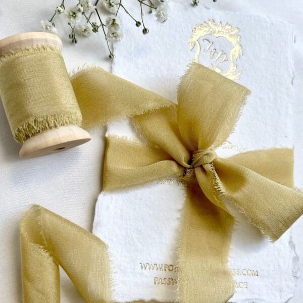 5 m handgefärbtes Seidenband, „GOLD“| handgefertigtes Seidenband | Seidenband | hand dyed silk ribbon, hand dyed, plant dyed silk ribbon